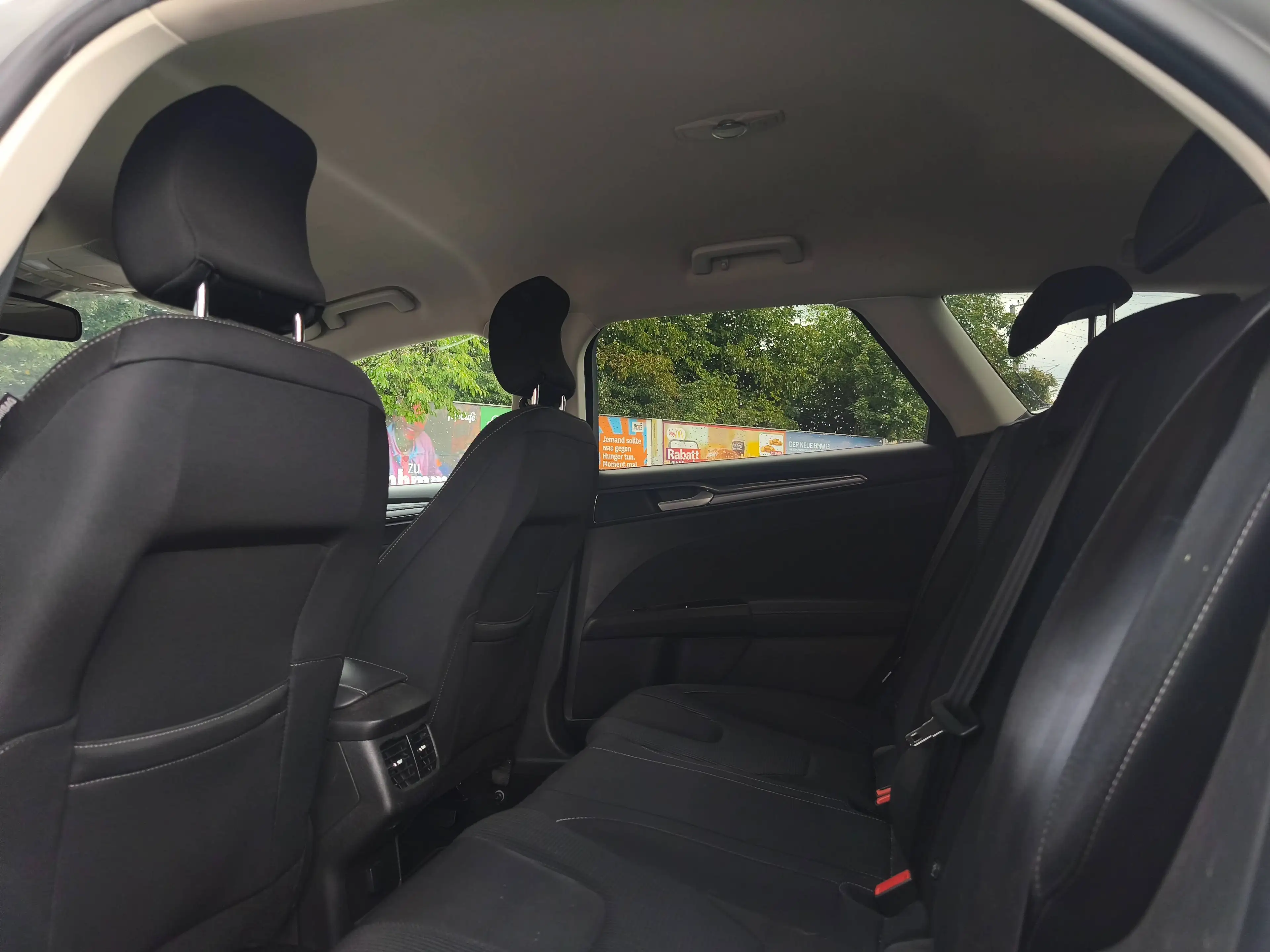 Ford Mondeo 2,0 Hybrid FHEV Titanium Aut.,* LED, AHK, Navi,...* — photo 10