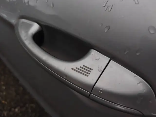 Ford Mondeo view 8