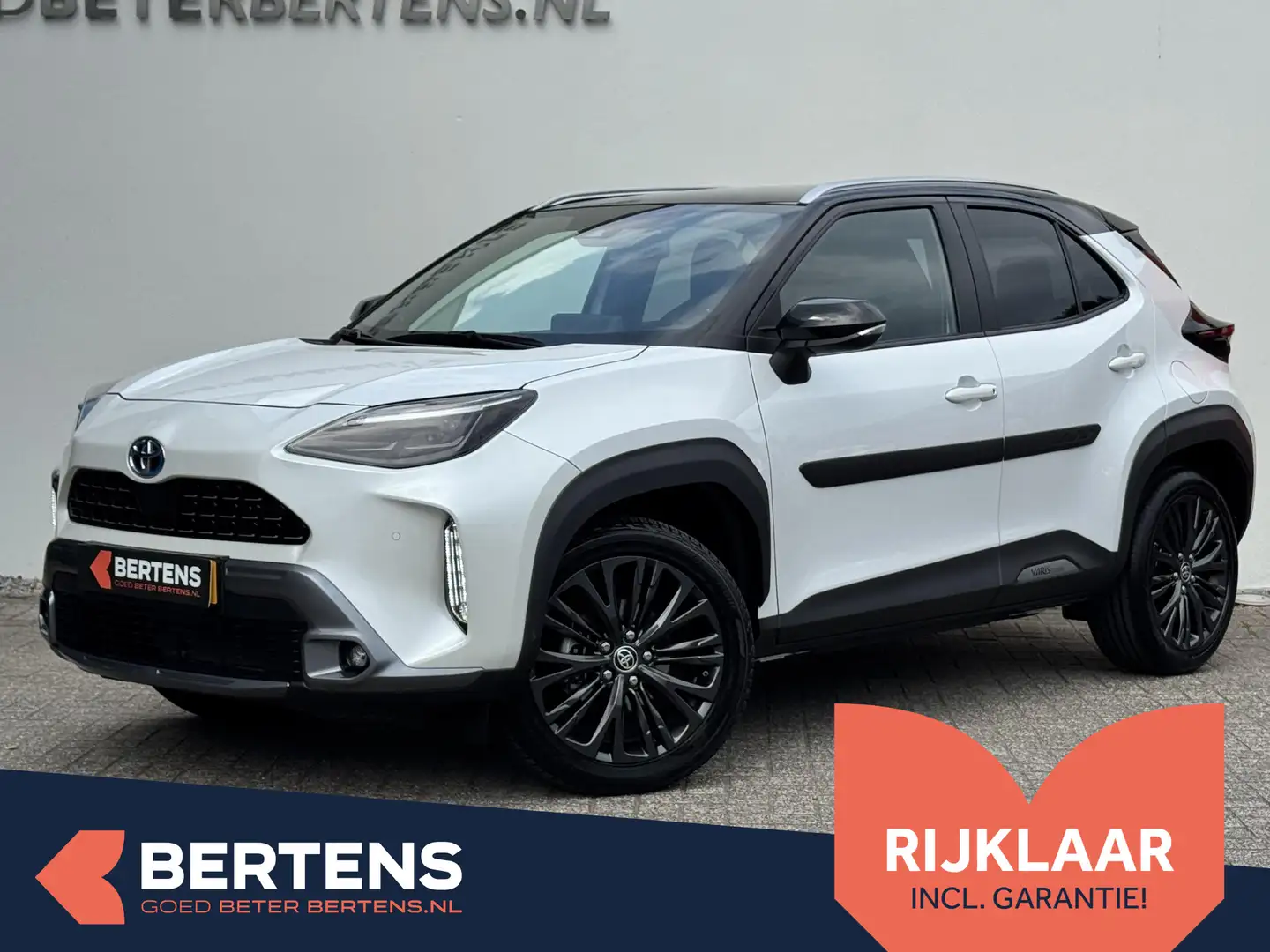 Toyota Yaris Cross 1.5 Hybrid Adventure | Panoramadak | El. achterkle Wit - 1