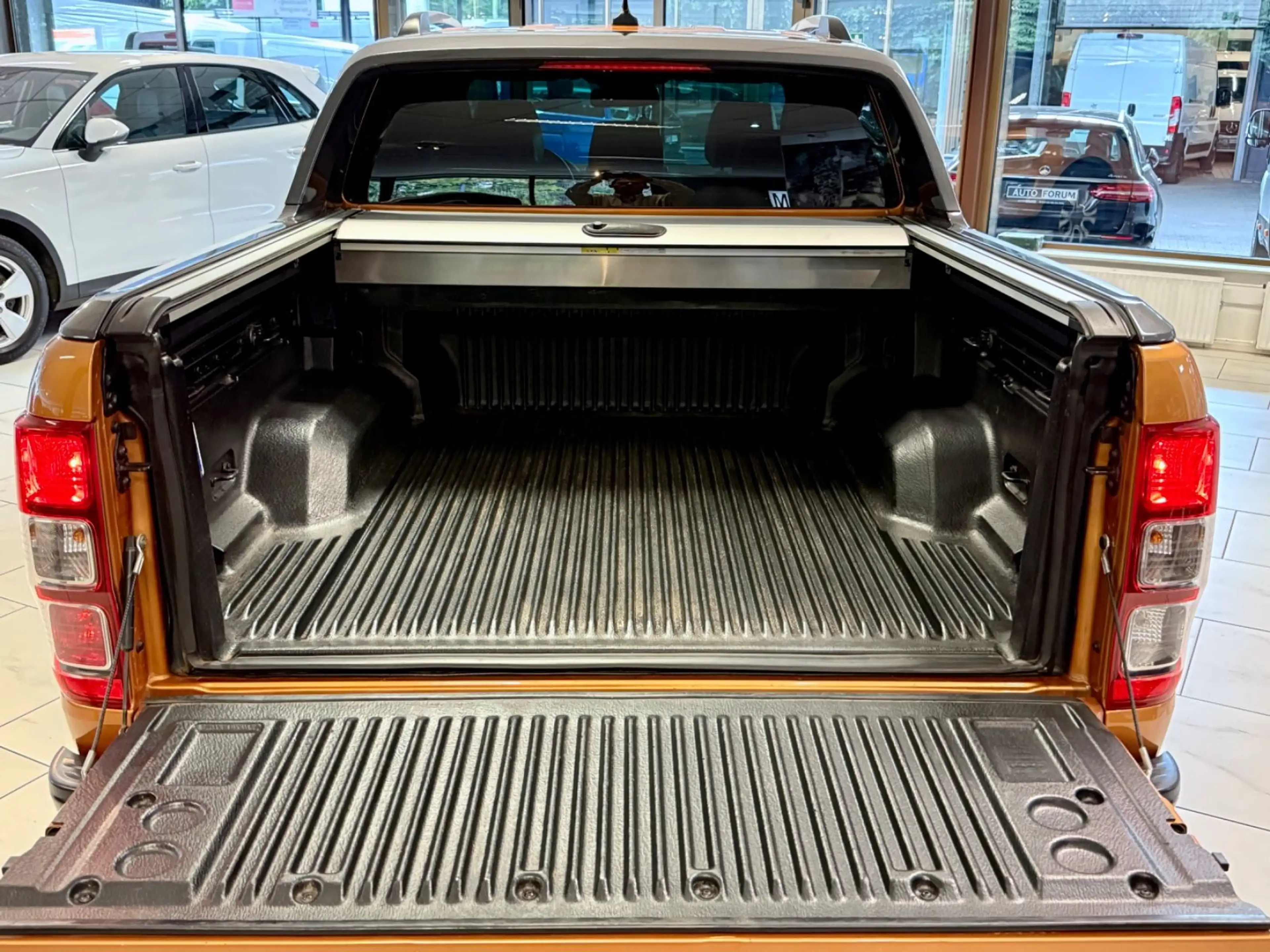 Ford Ranger 3.2 D WILDTRAK 4X4 AHK LEDER NAVI KAMERA — photo 11