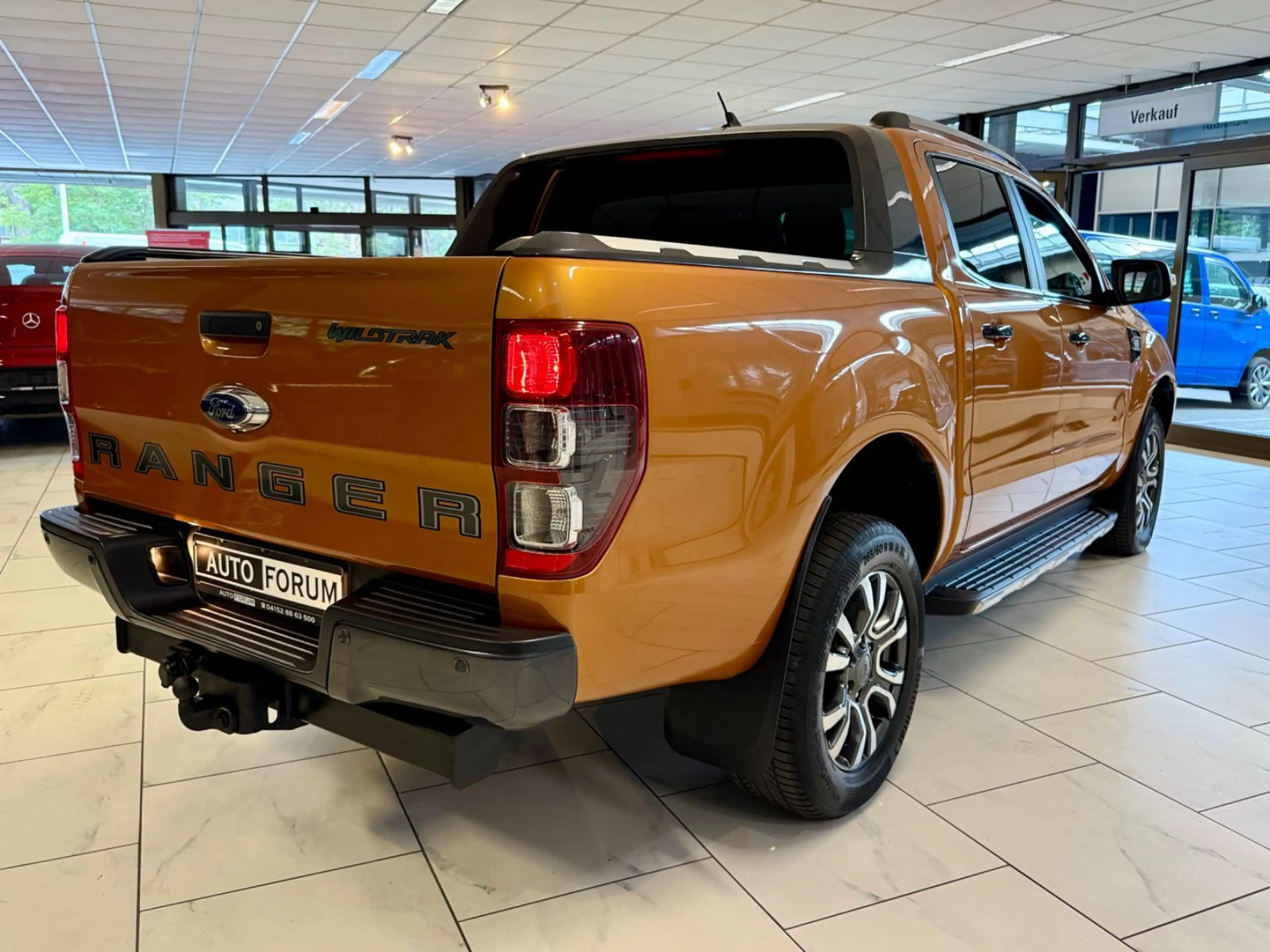 Ford Ranger 3.2 D WILDTRAK 4X4 AHK LEDER NAVI KAMERA — photo 12
