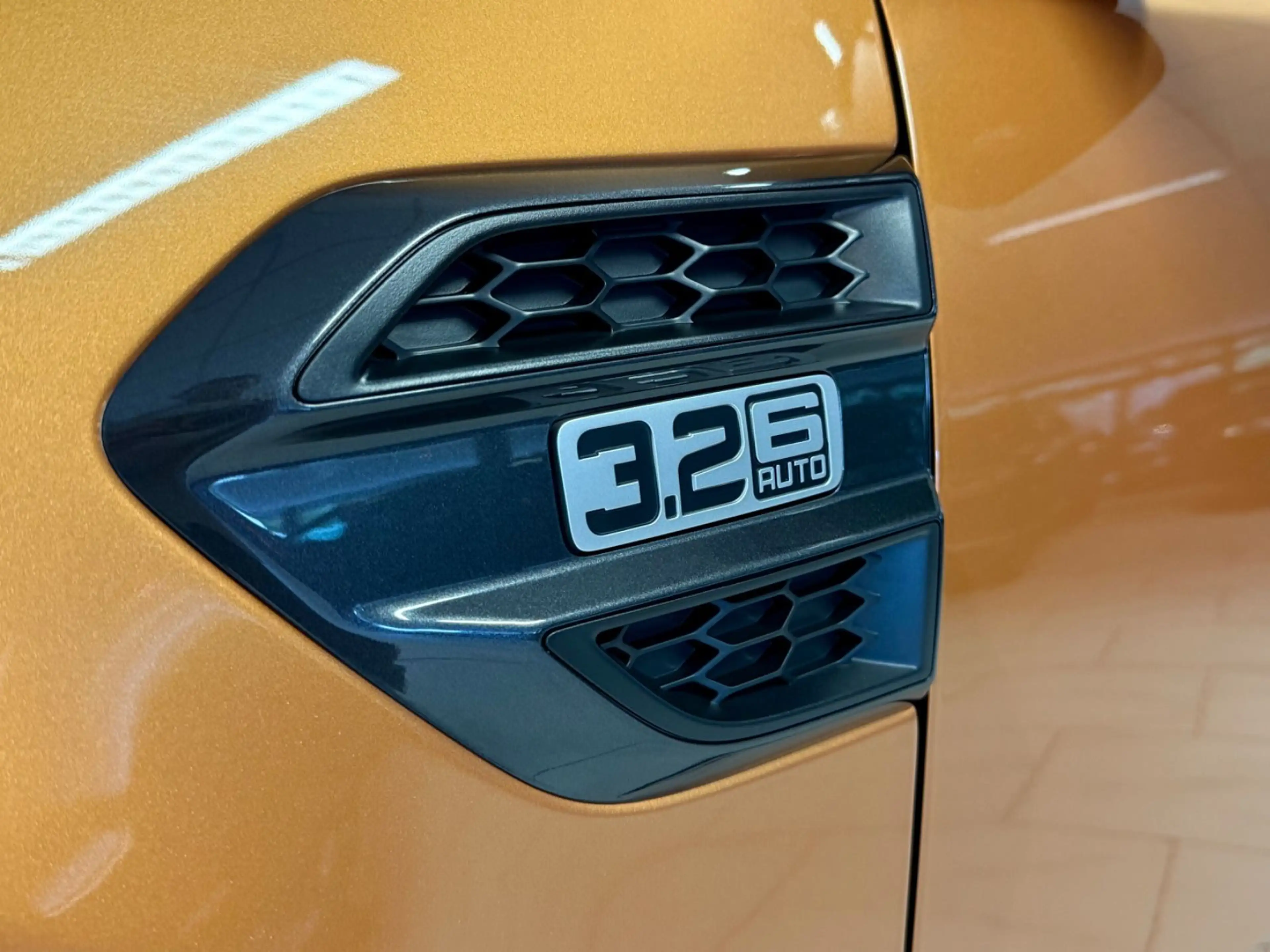Ford Ranger 3.2 D WILDTRAK 4X4 AHK LEDER NAVI KAMERA — photo 6