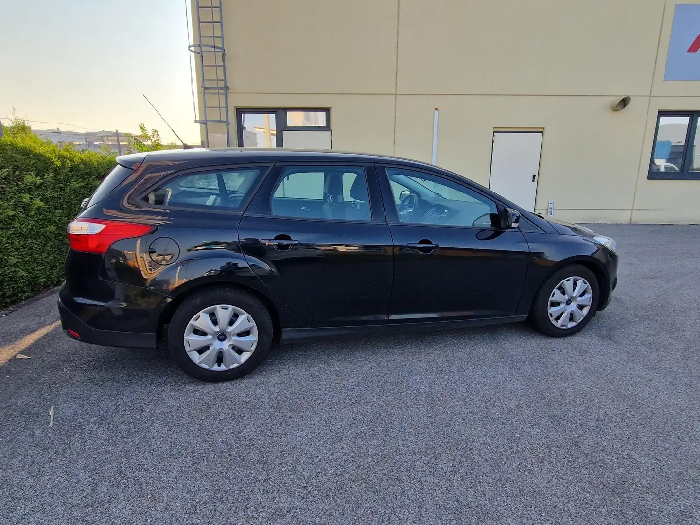 Ford Focus Focus Traveller Easy 1,6 TDCi Easy Blau - 2