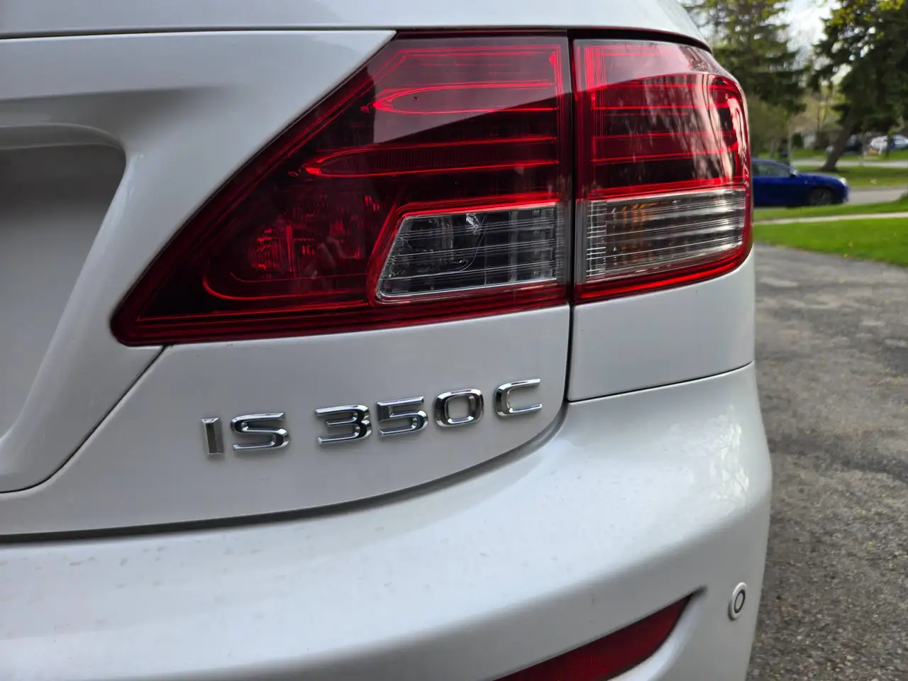 Lexus IS снимка Lexus IS