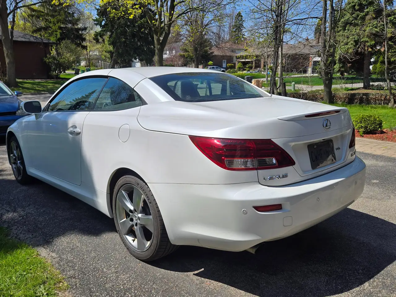 Lexus IS снимка Lexus IS
