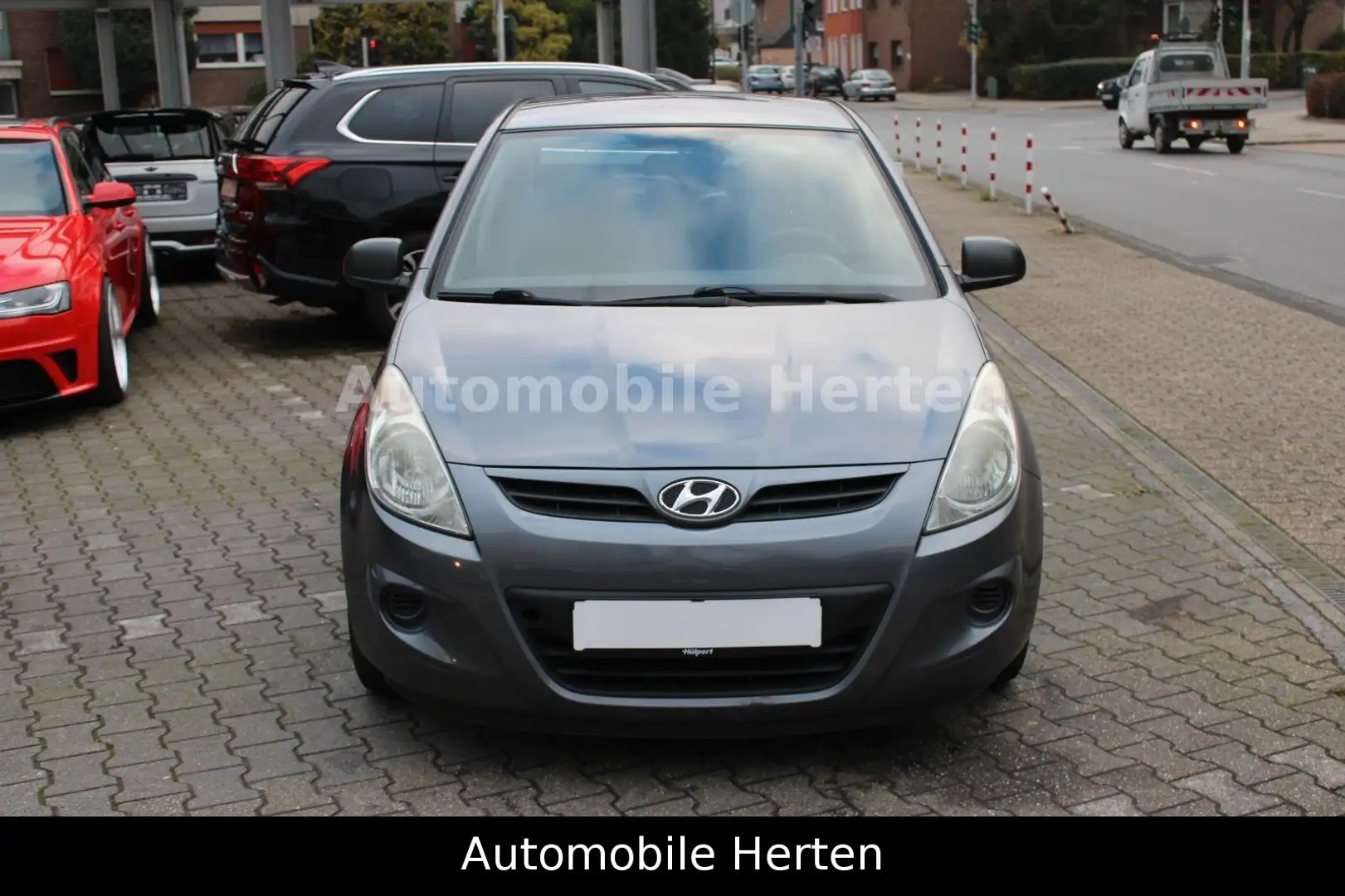 Hyundai i20 *5-TÜRIG*KLIMA*TÜV 11/2026*EURO5* Grau - 2
