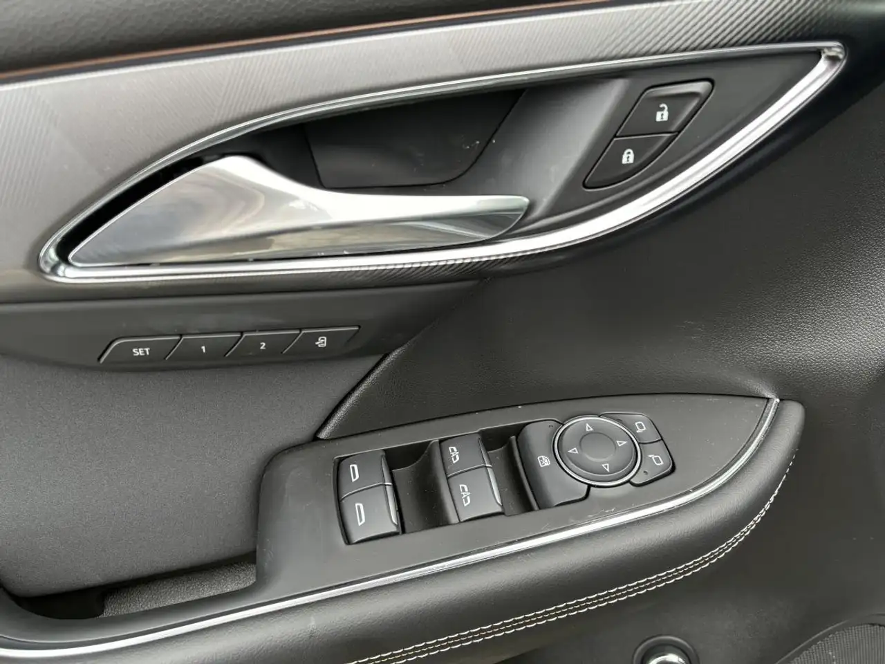 Buick Envision снимка Buick Envision