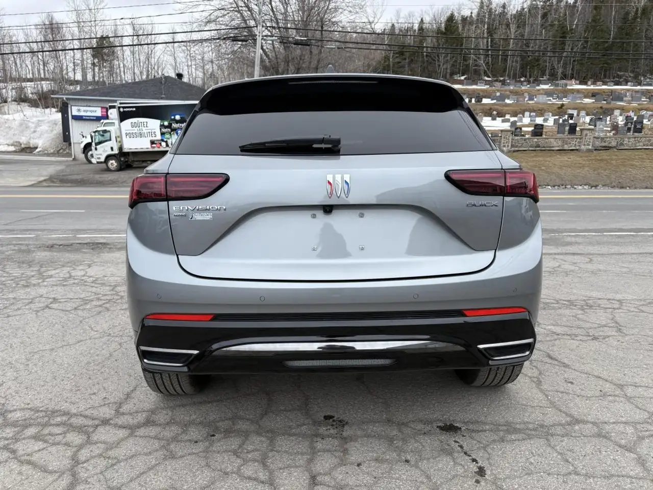 Buick Envision снимка Buick Envision