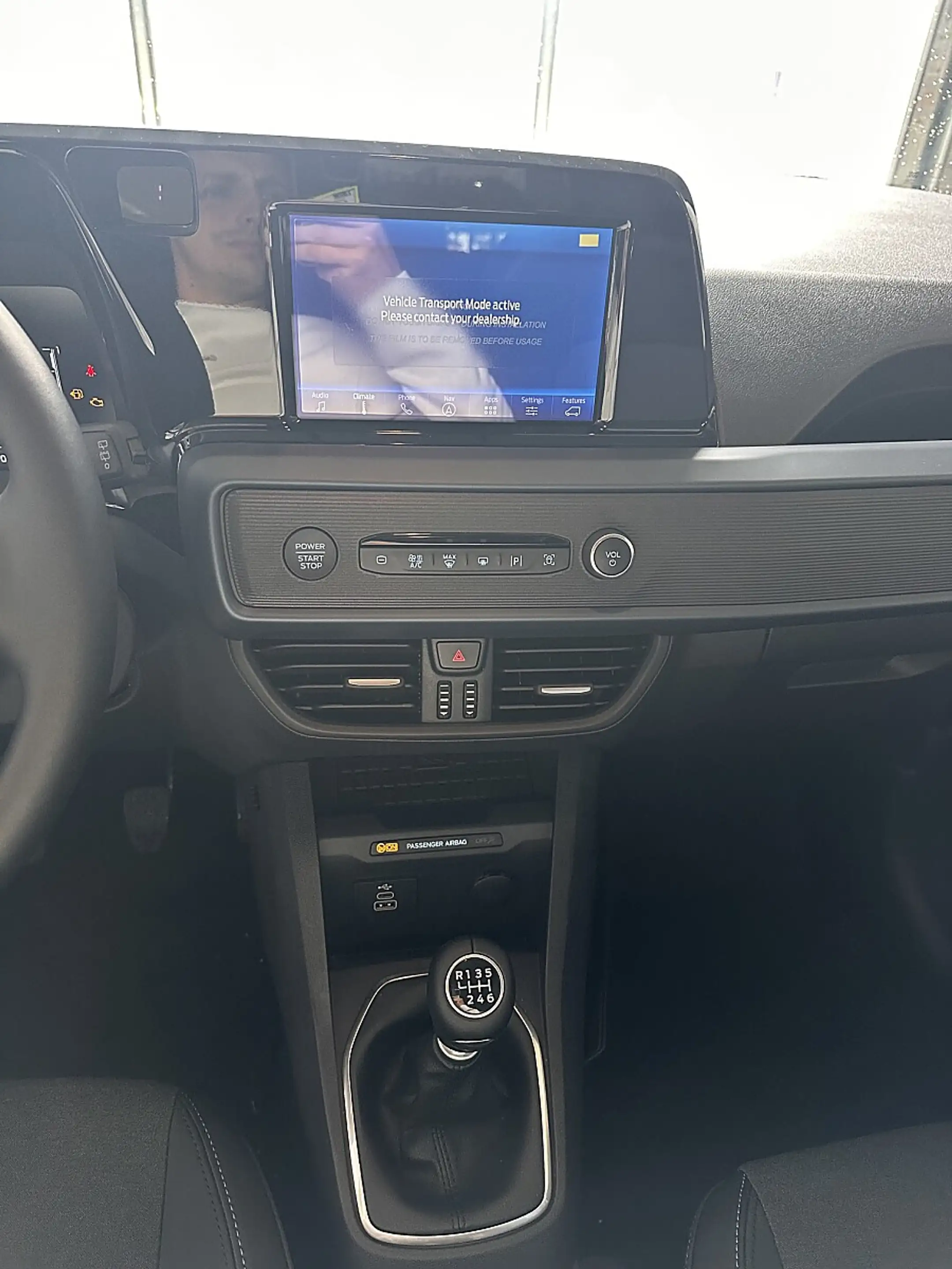 Ford Tourneo Courier 1,0 EcoBoost Active — photo 10