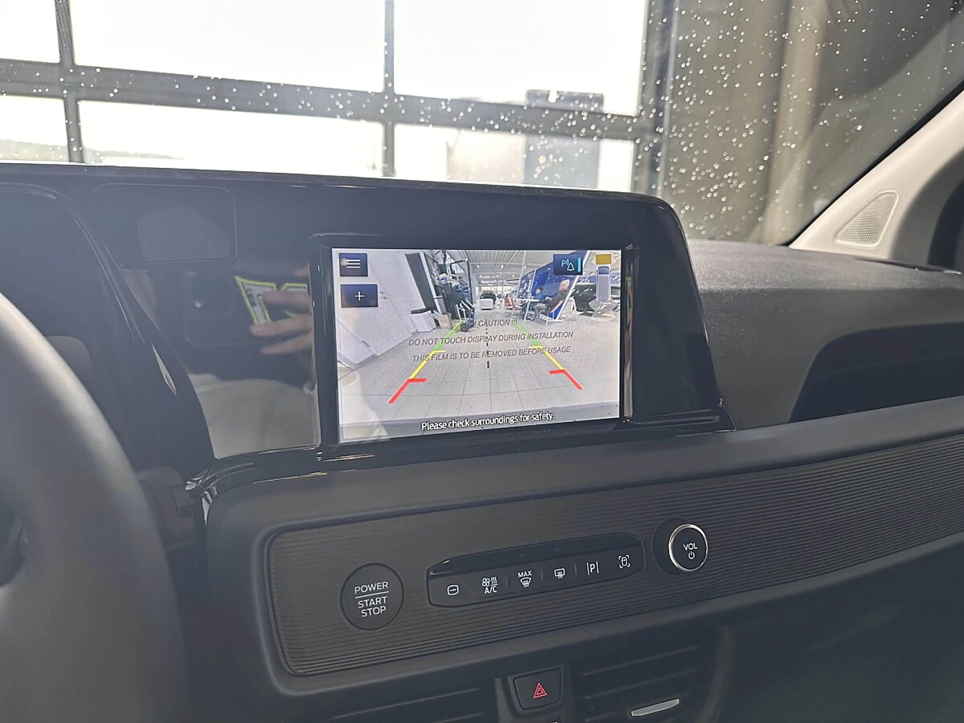 Ford Tourneo Courier 1,0 EcoBoost Active — photo 9