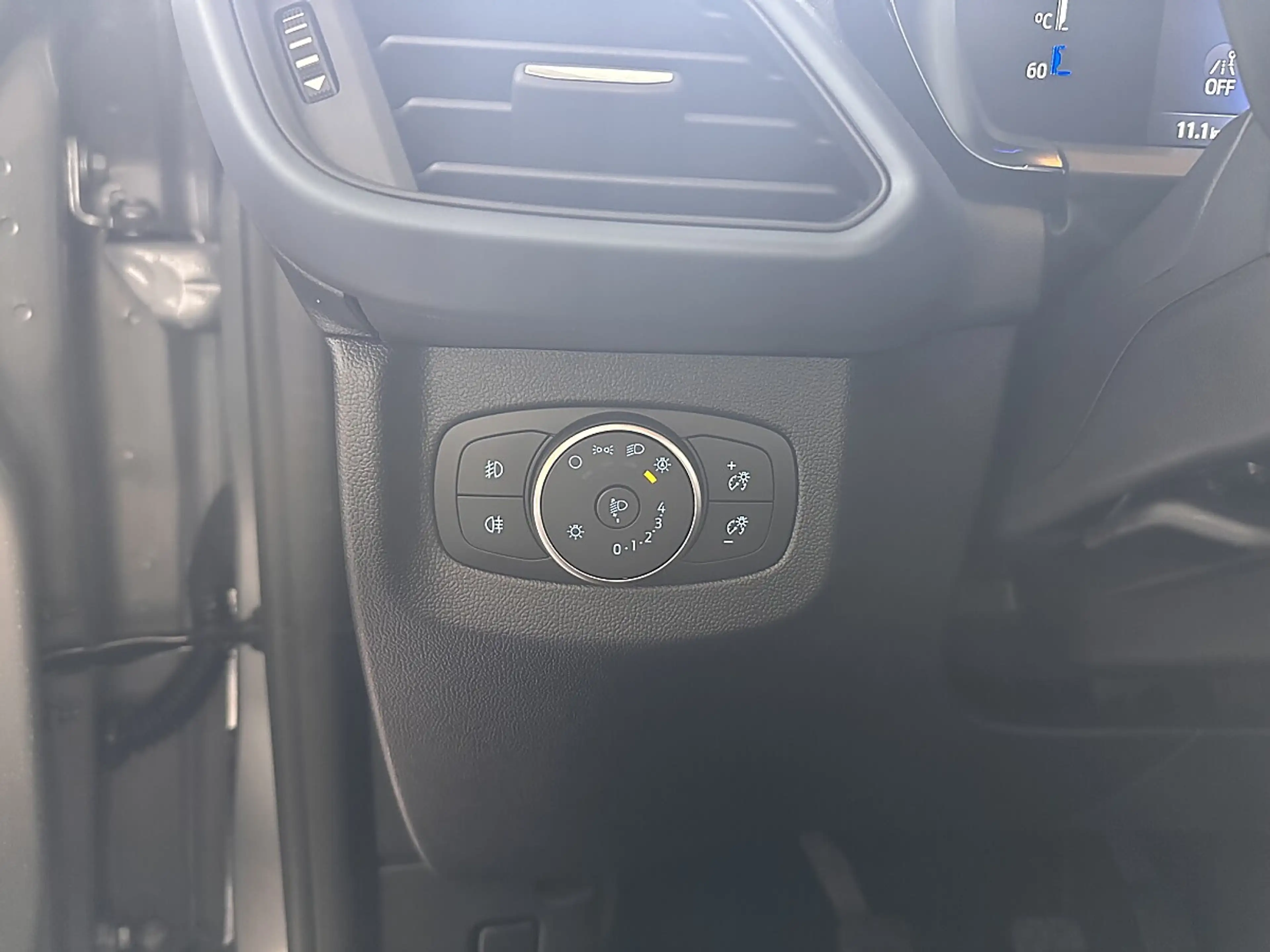 Ford Tourneo Courier 1,0 EcoBoost Active — photo 12