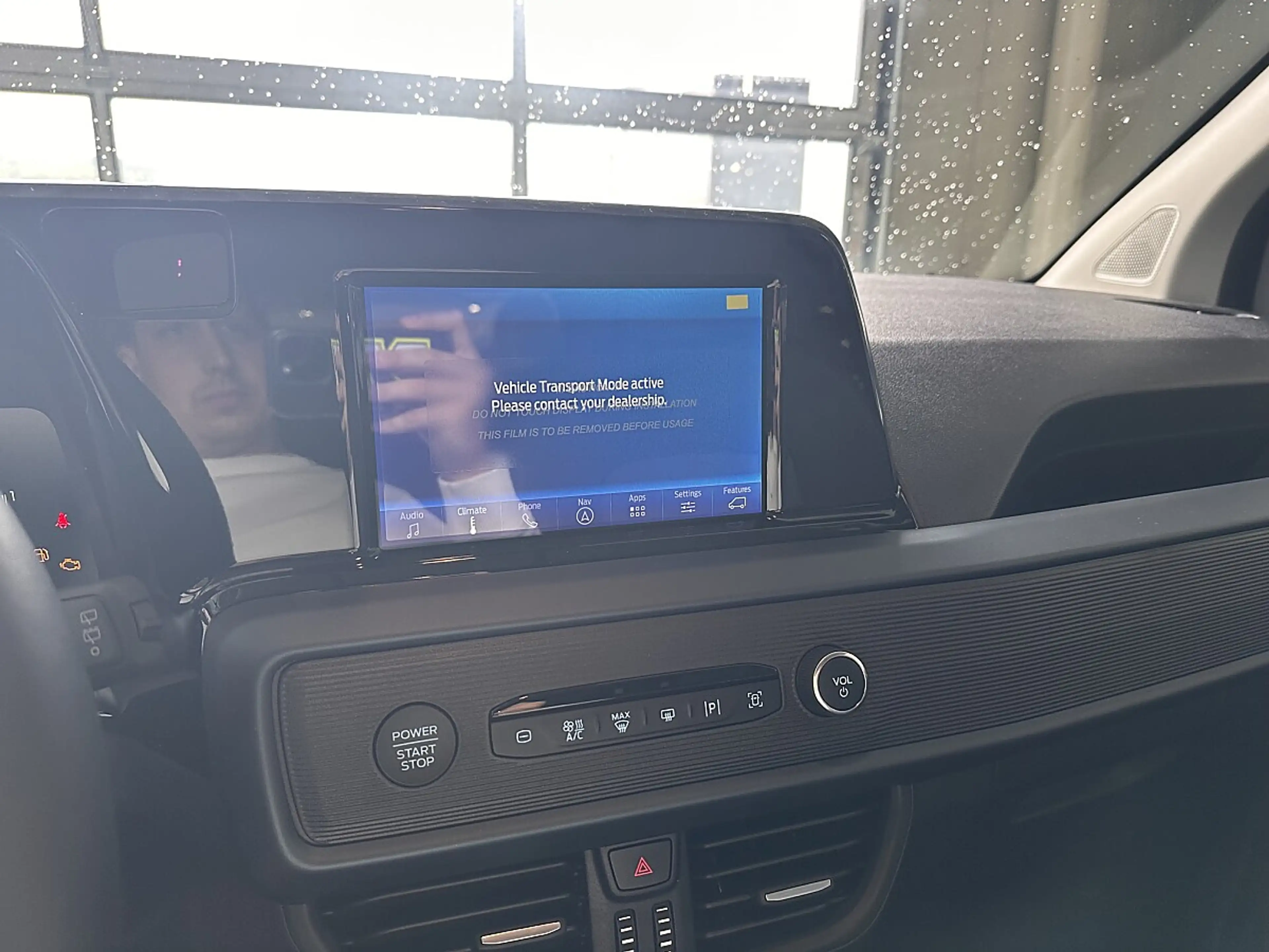 Ford Tourneo Courier 1,0 EcoBoost Active — photo 8