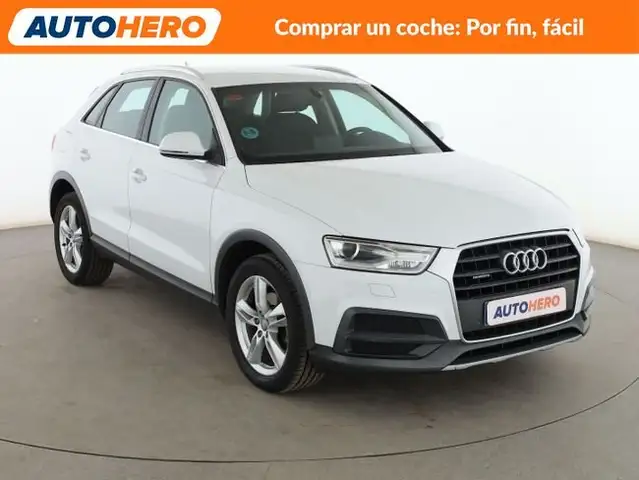 Audi Q3 view 8
