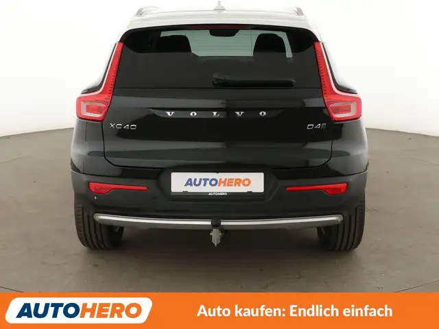Volvo XC40 view 5
