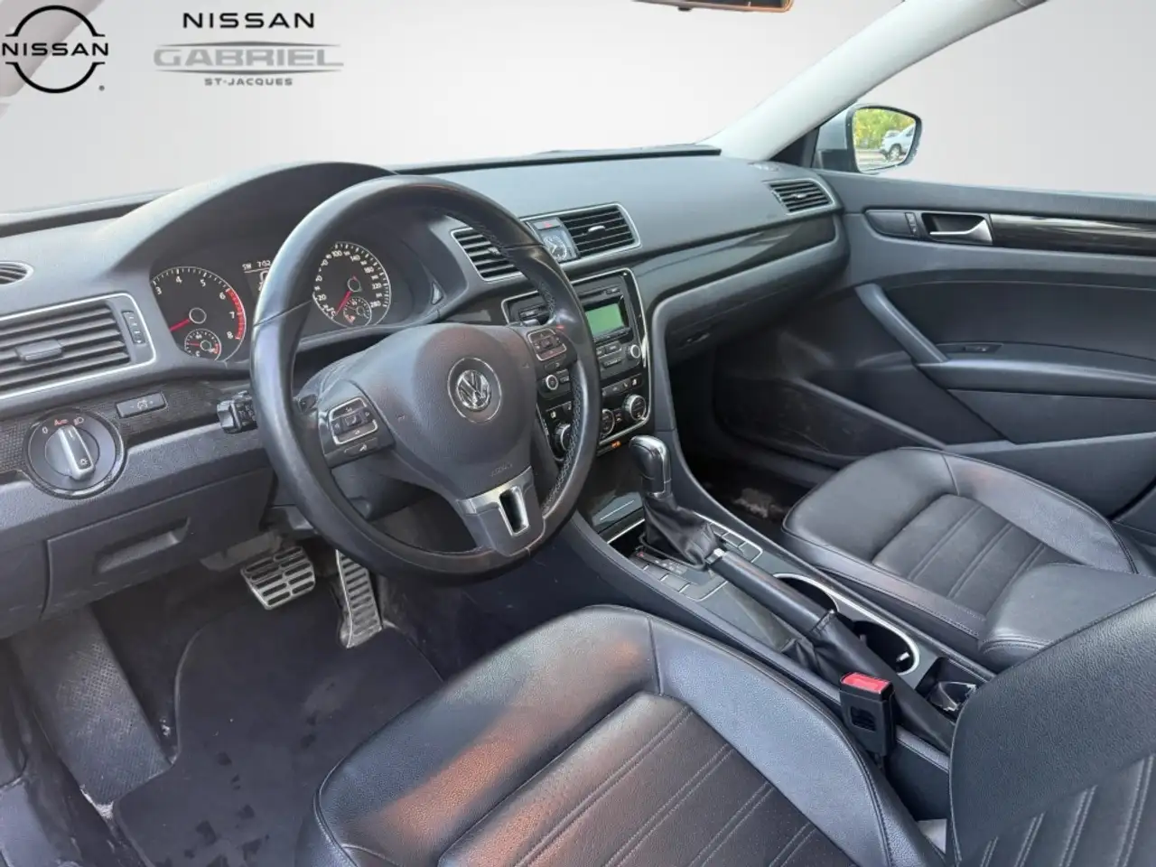 Volkswagen Passat photo Volkswagen Passat