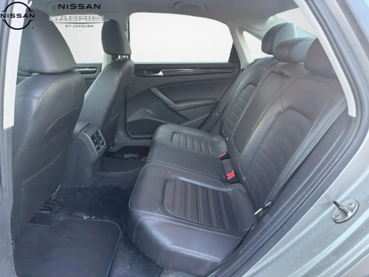 Volkswagen Passat photo Volkswagen Passat