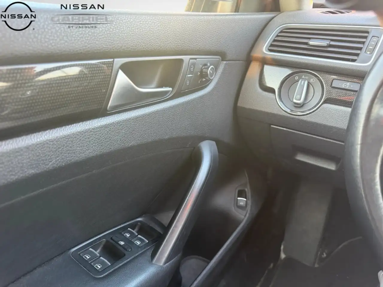 Volkswagen Passat photo Volkswagen Passat