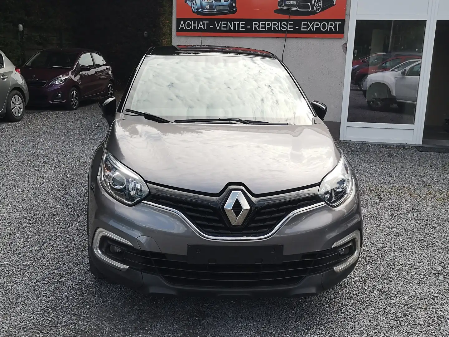 Renault Captur 0.9 TCe Limited Grau - 1