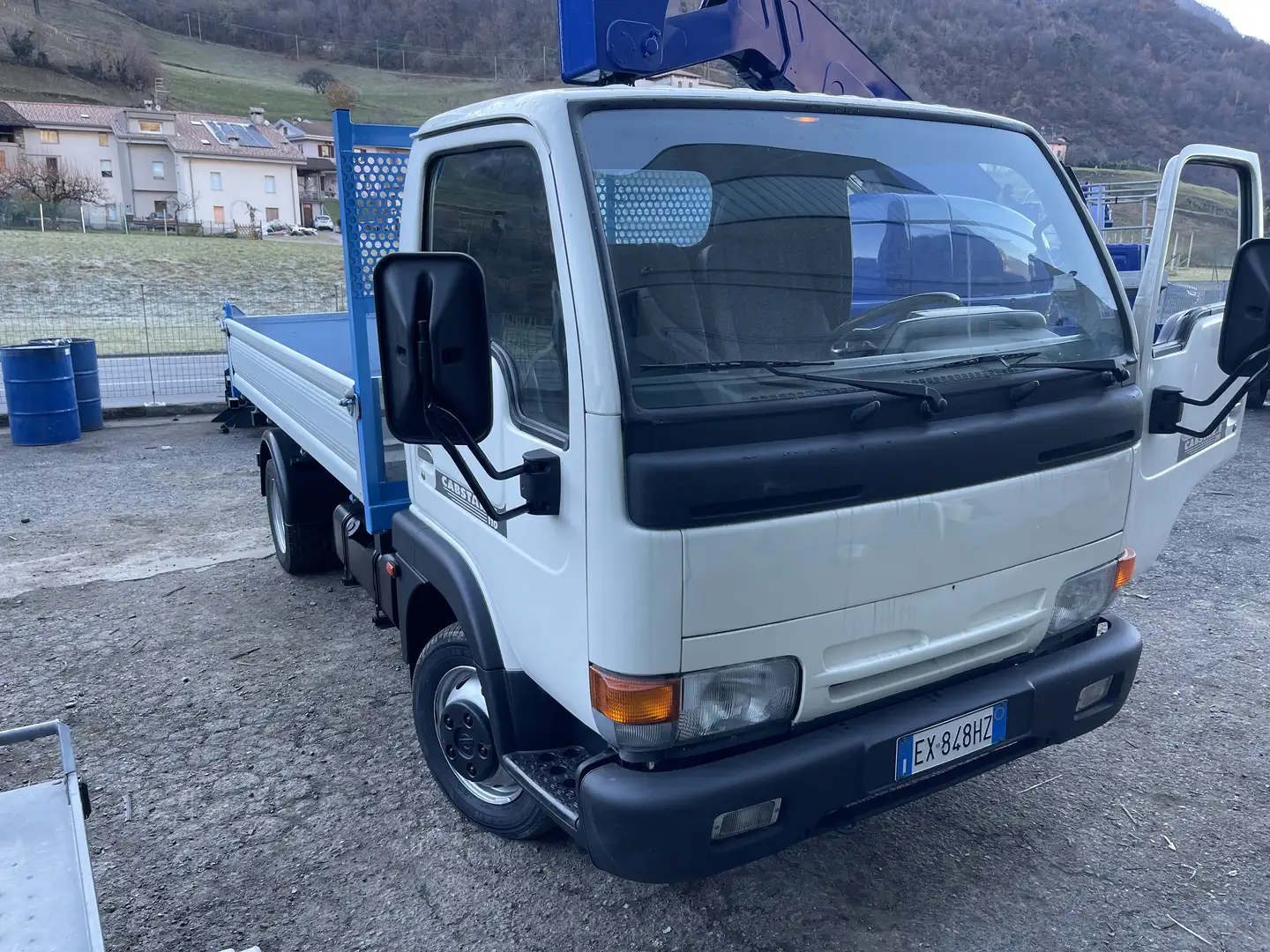 Nissan Cabstar ribaltabile - 2
