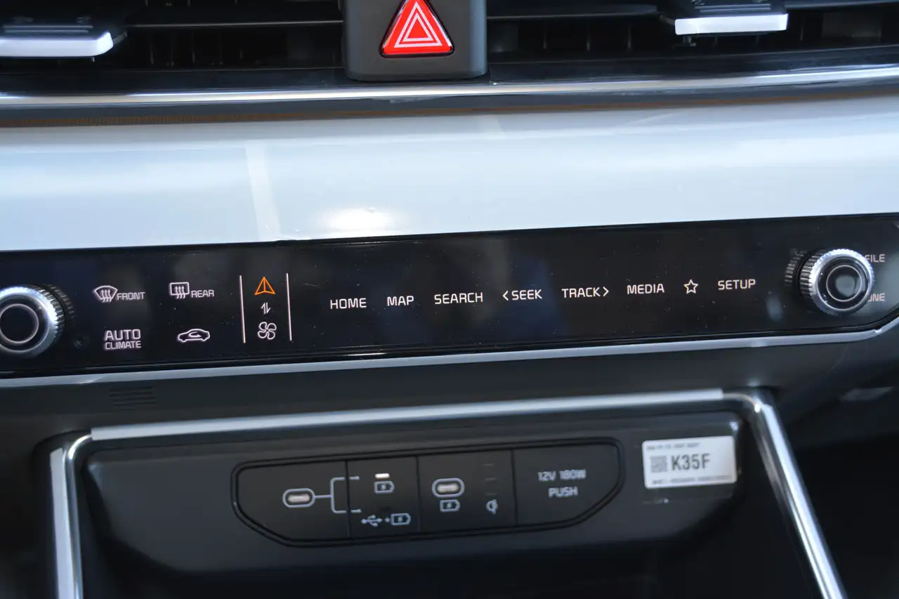 Kia Carnival fotografie Kia Carnival