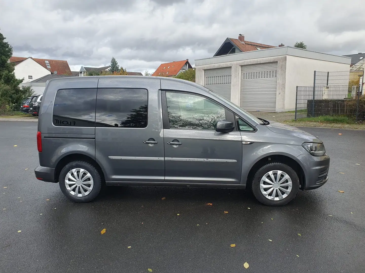 Volkswagen Caddy Trendline BMT Gris - 2
