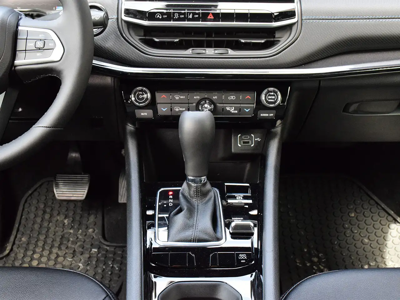 Jeep Compass снимка Jeep Compass