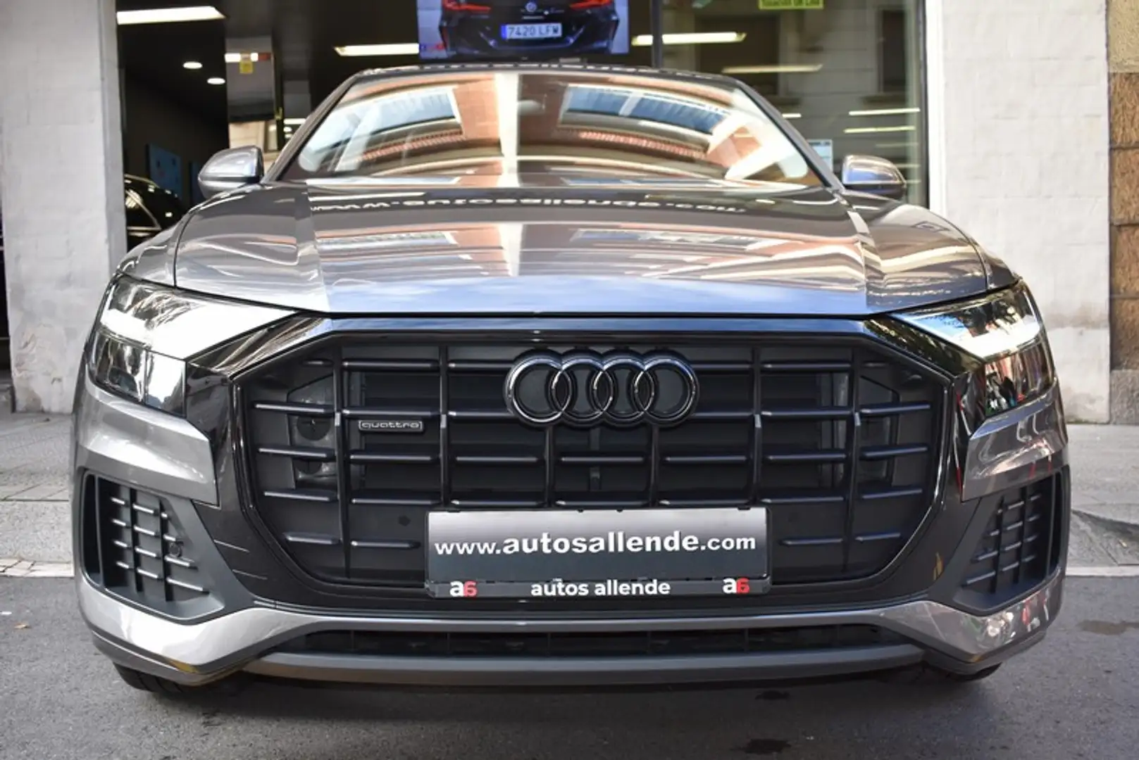 Audi Q8 50 TDI quattro tiptronic Grau - 2
