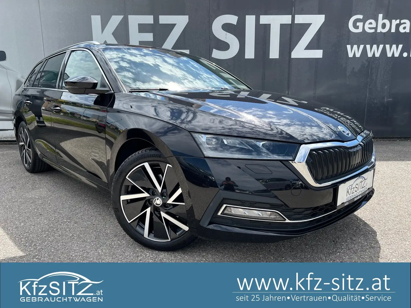 Skoda Octavia Combi 2,0 TDI Style DSG | NP: €44.200 Schwarz - 1