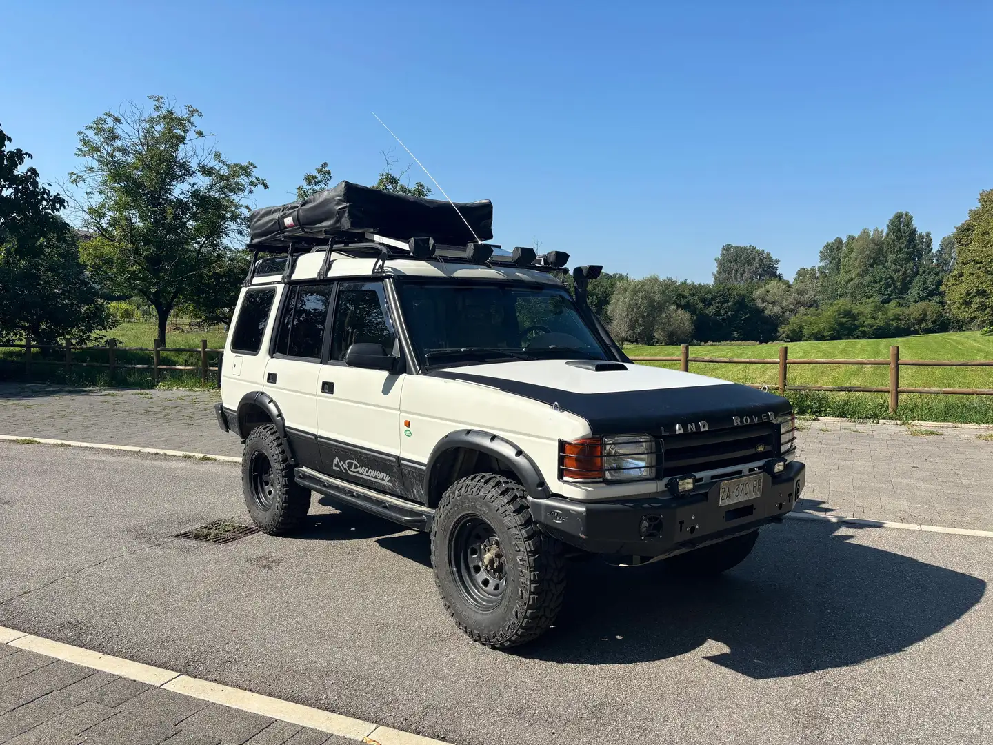 Land Rover Discovery Discovery 5p 2.5 tdi 300 Bianco - 2