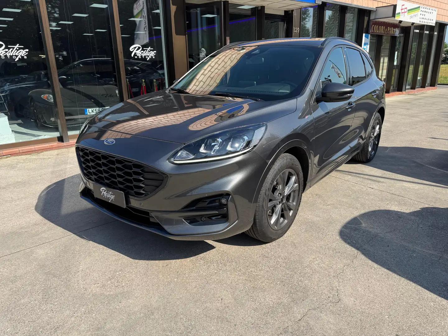 Ford Kuga Kuga 1.5 ecoblue ST-Line Design 2wd 120cv auto Gris - 1