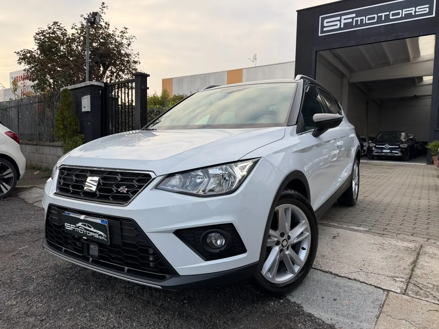 SEAT Arona Arona 1.6 TDI 115 CV FR Blanc - 2