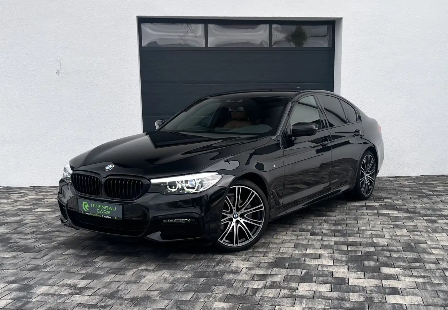 BMW 520 d M Sport Lim. CARPLAY RFK HiFi NAVI Schwarz - 1