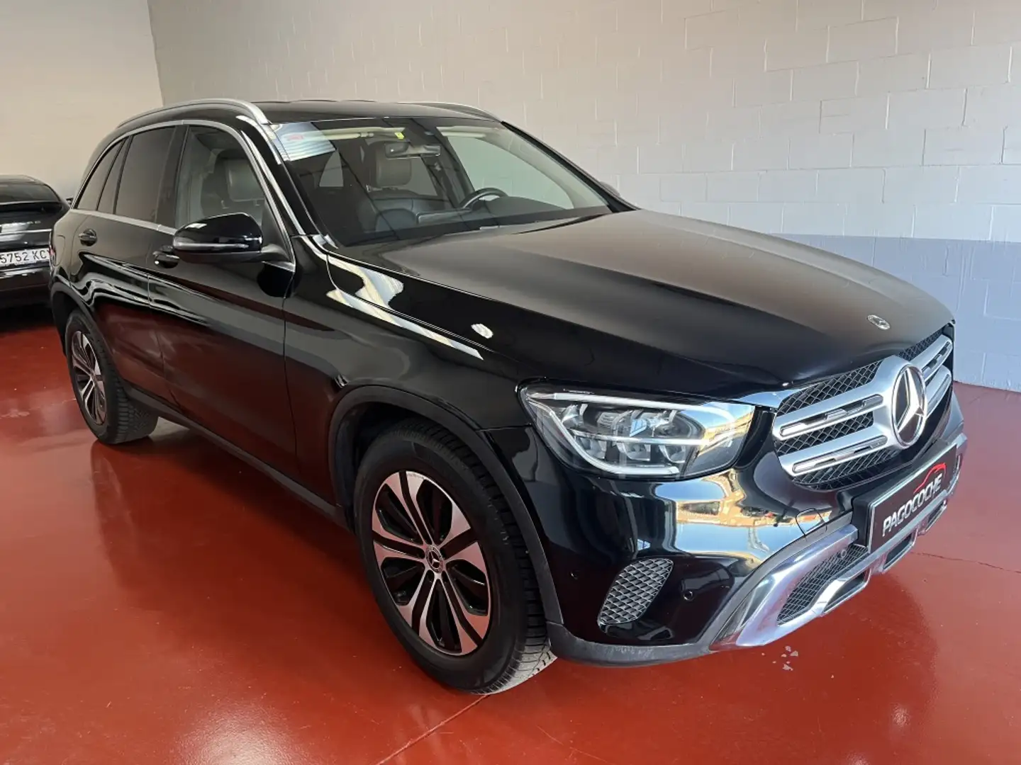 Mercedes-Benz GLC 300 4Matic 9G-Tronic Negro - 2