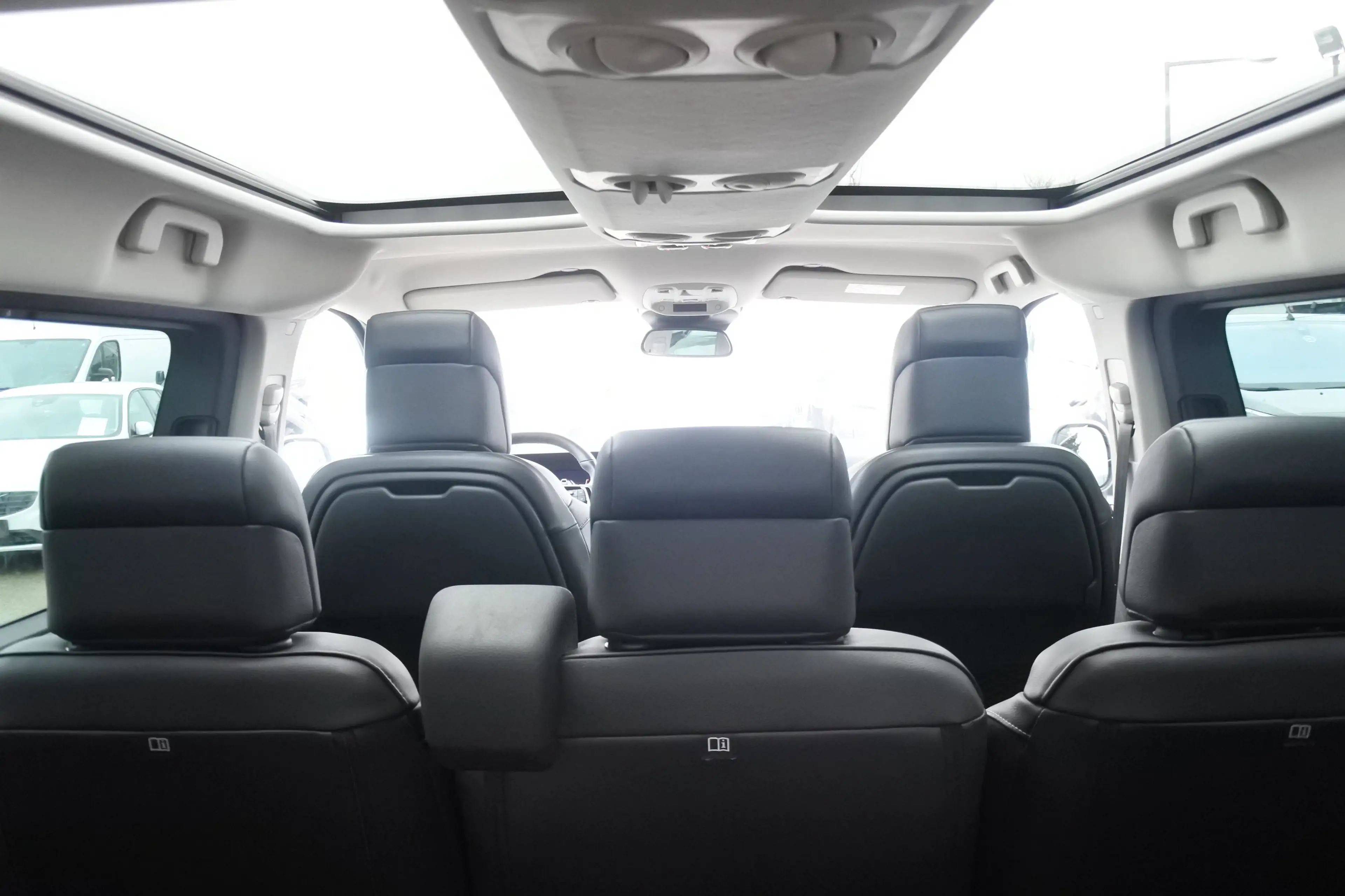 Peugeot Traveller Traveller Allure L2 BlueHDI 180 EAT8/VOLL/MWST/AHK — photo 13