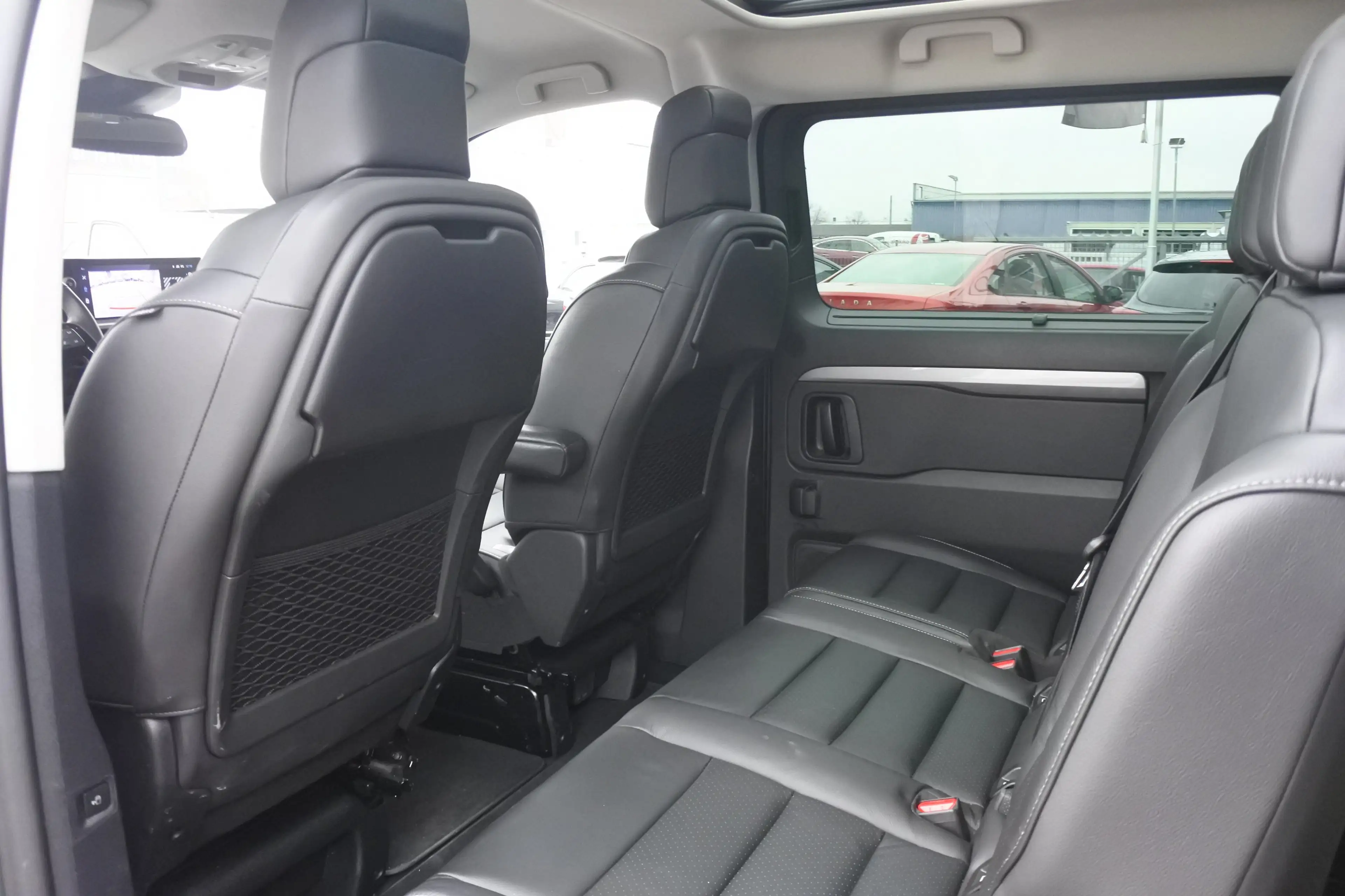 Peugeot Traveller Traveller Allure L2 BlueHDI 180 EAT8/VOLL/MWST/AHK — photo 11
