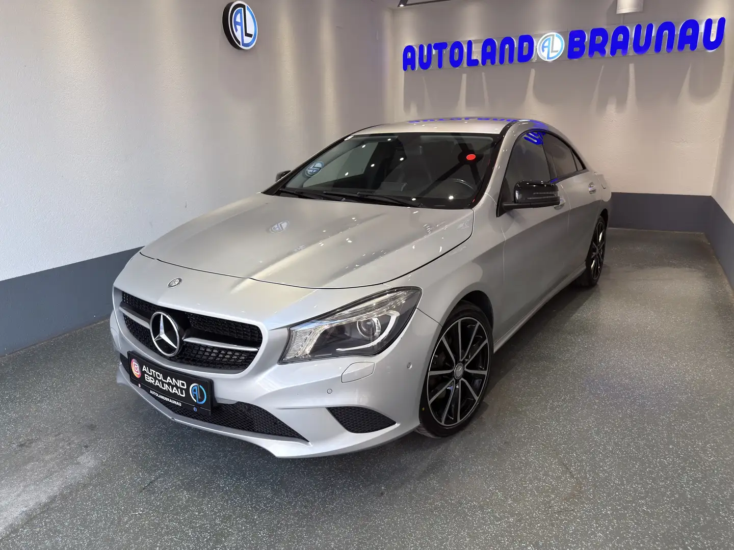 Mercedes-Benz CLA 220 CLA 220 CDI 4Matic 7G-DCT AMG Line - 2