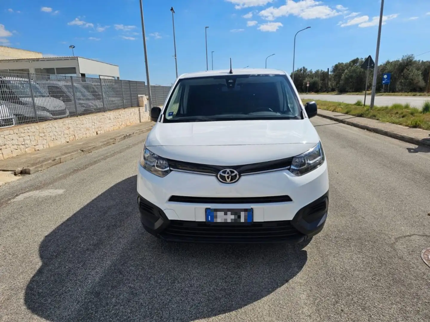 Toyota Proace City 1.5D 100 CV S&S Active PASSO CORTO Bianco - 2