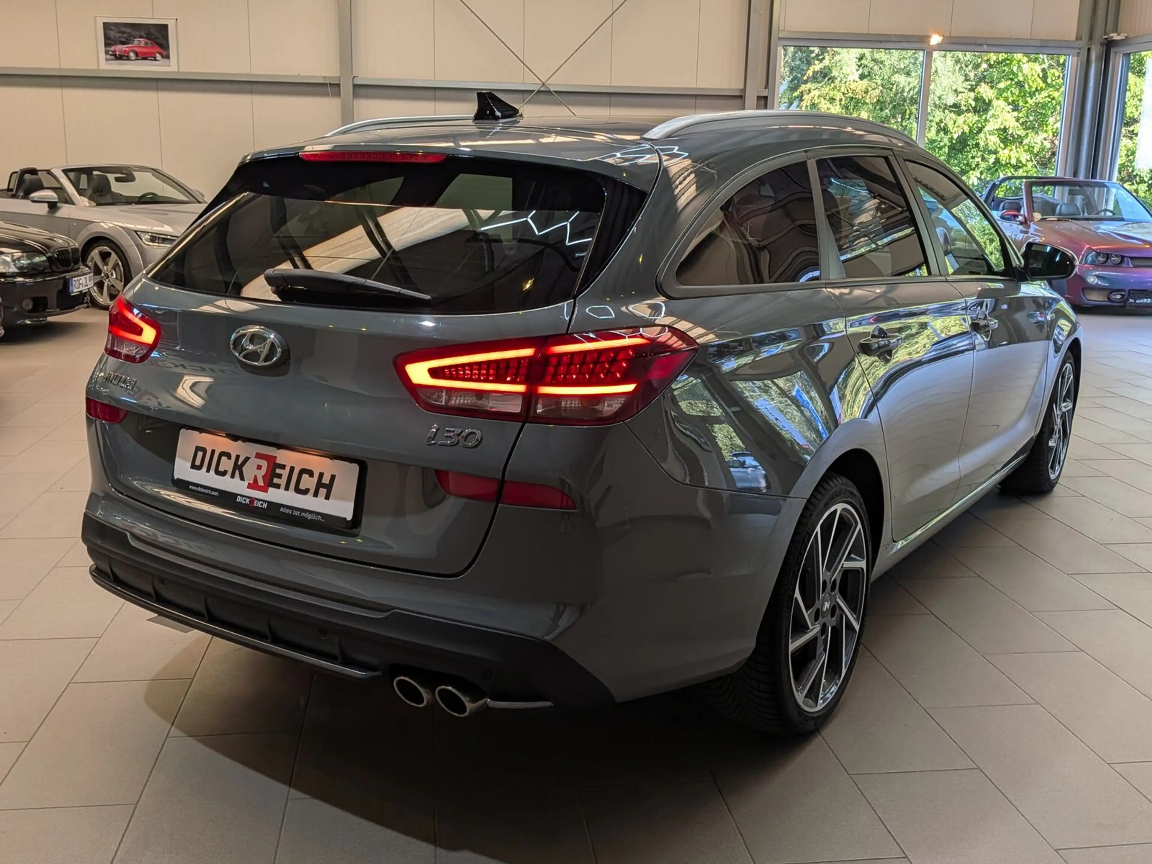 Hyundai i30 1.5 N-Line LED*CARPLAY*CAM*PANO*KEYLESS*18" — photo 3
