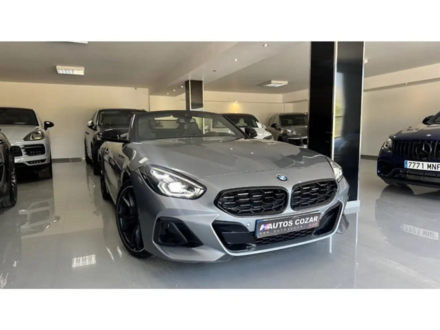 BMW Z4 sDrive 30i Gri - 2