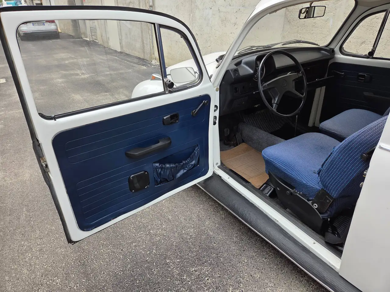 Volkswagen maggiolino anno 1973 km 57800 in buone condizioni, foto 8