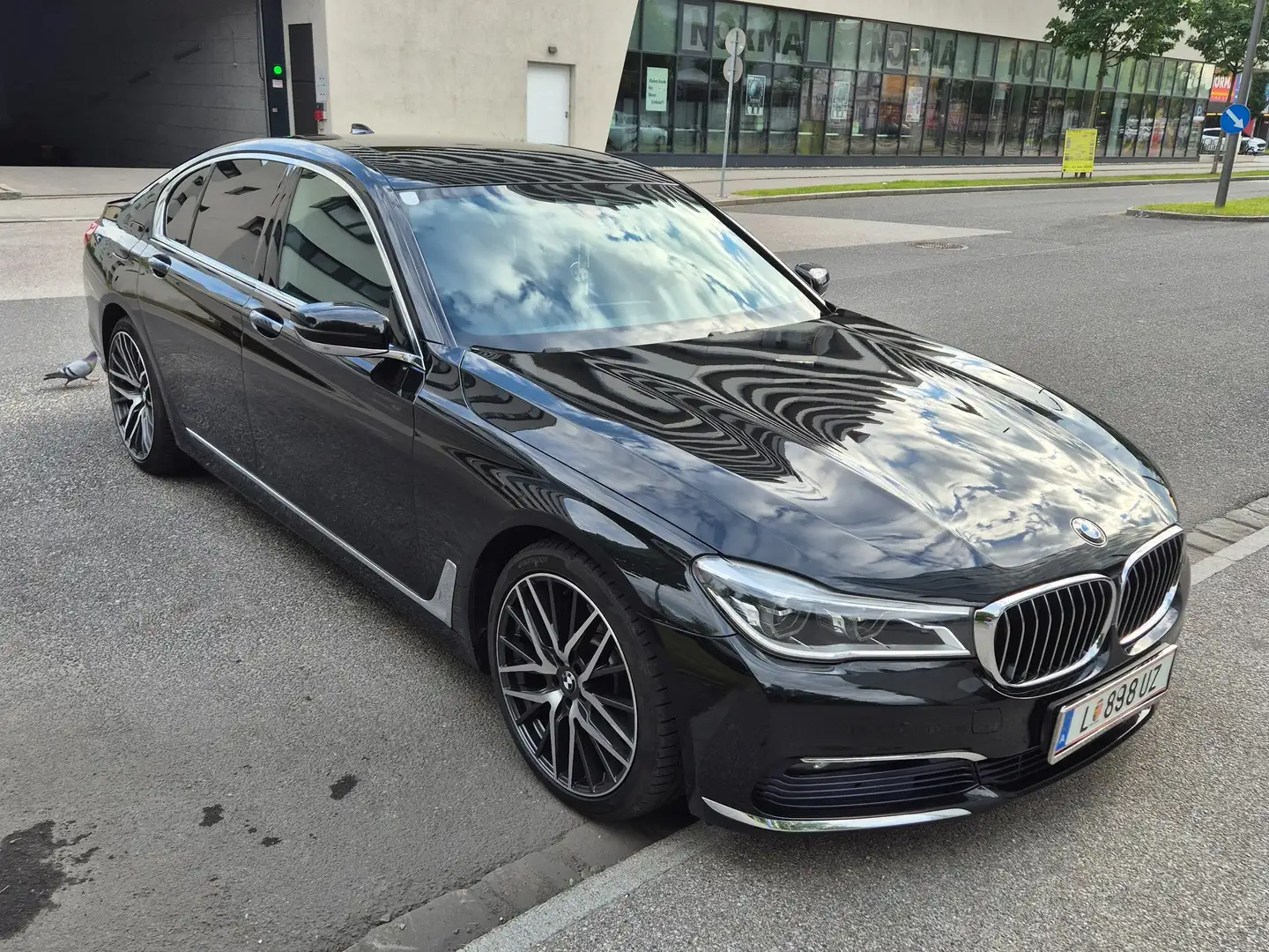 BMW 730 730d Aut. Schwarz - 2