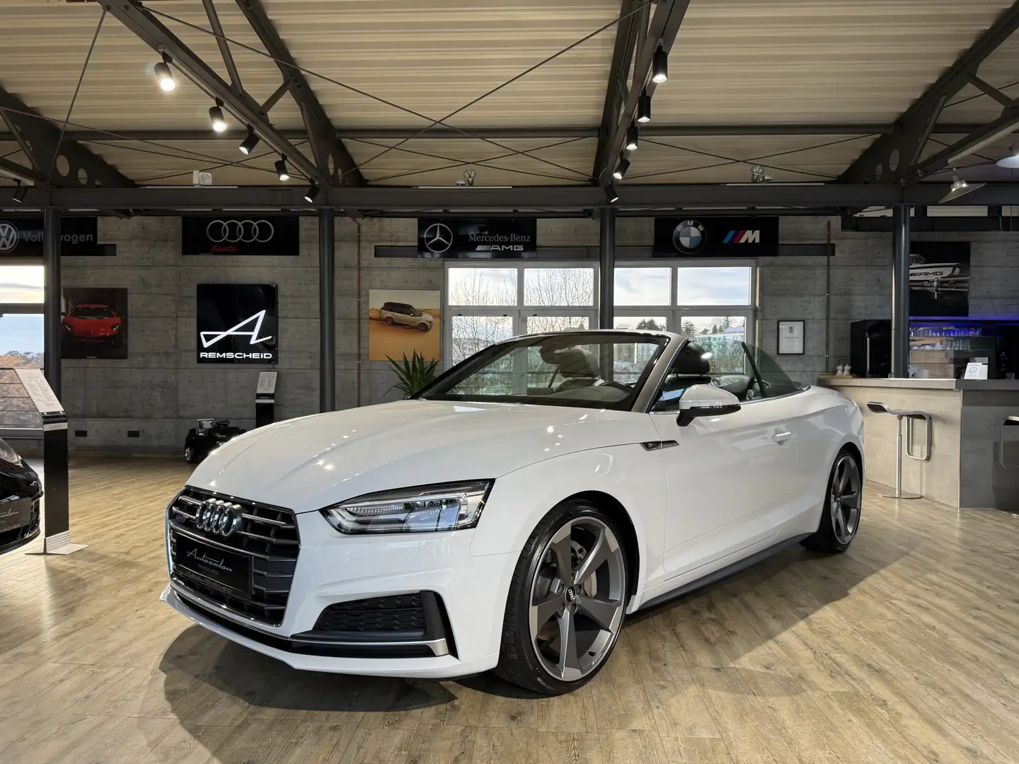 Audi A5 quattro Cabriolet 2.0 TFSI 2x S-line S-tronic Weiß - 1