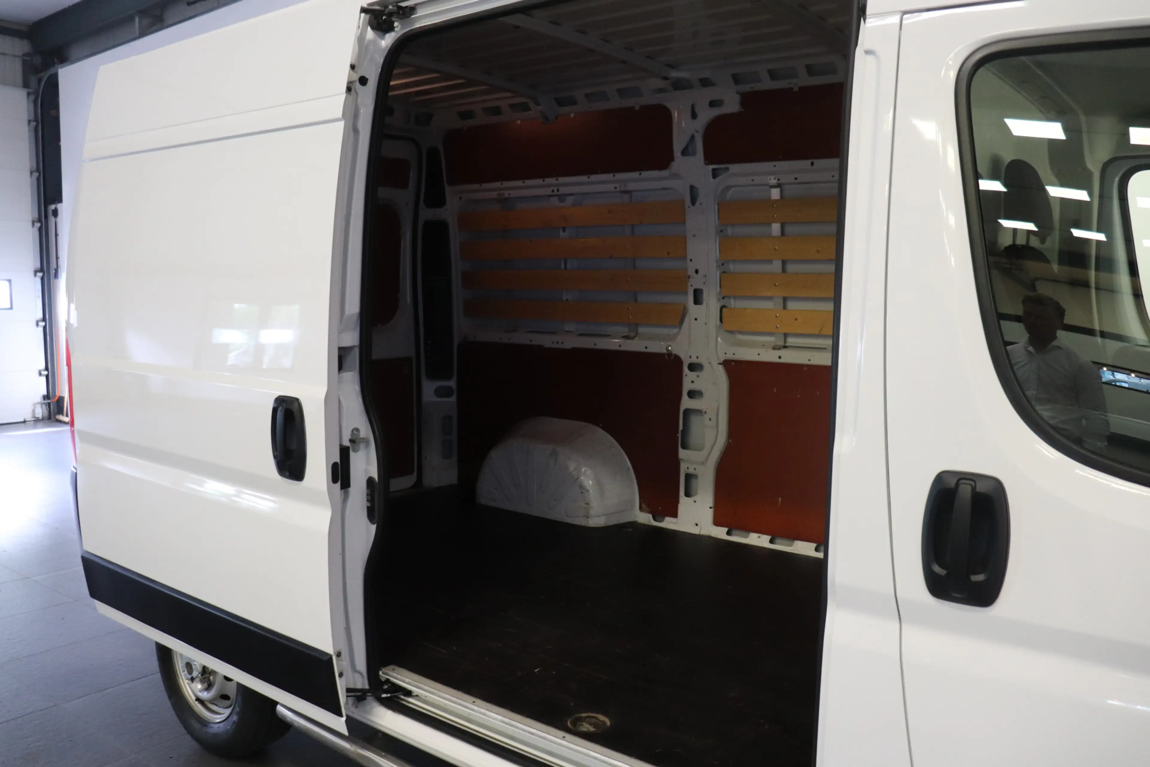 Citroen Jumper 2.2 BlueHDi 120PK L2H2 EURO 6 - Airco - Cruise - P — photo 9