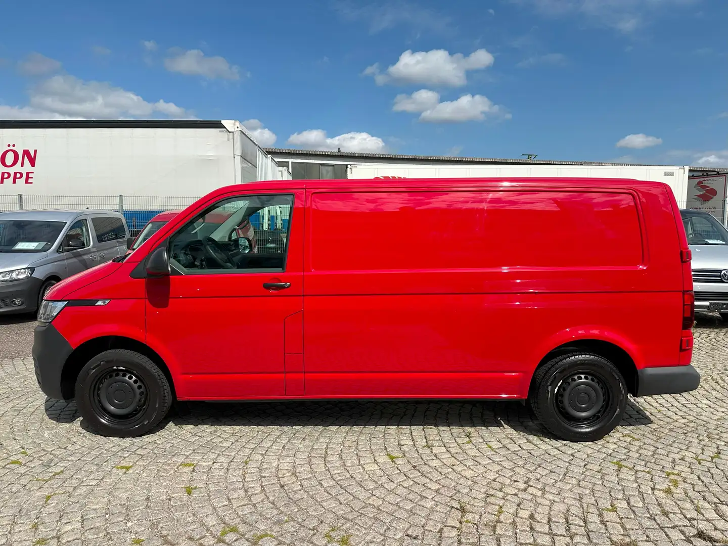 Volkswagen T6 Transporter T 6.1  Transporter 2.0 TDI LANG KLIMA AHK PDC Rot - 2