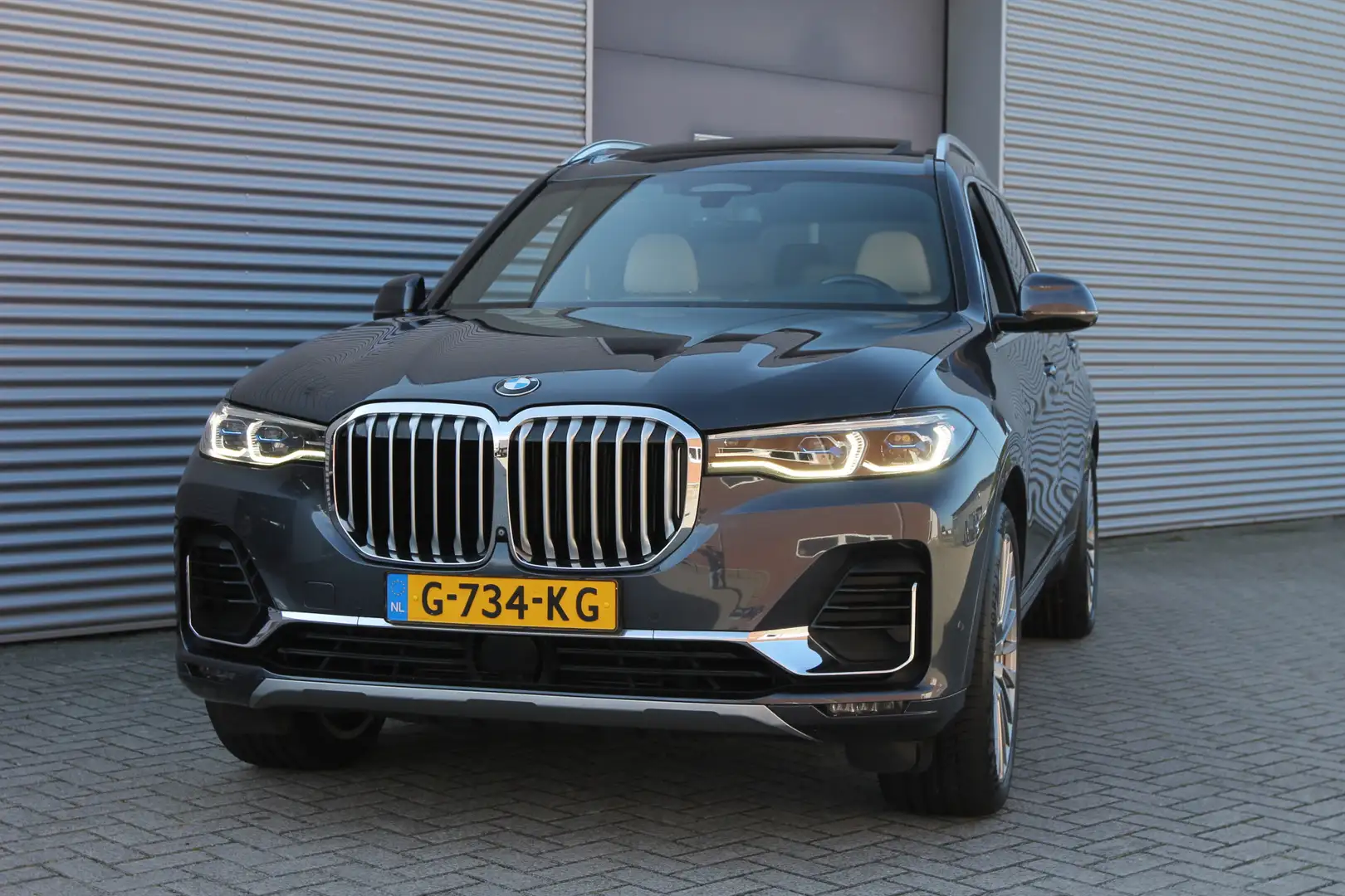 BMW X7 xDrive40i High Executive I Aut. I 7 Pers. I Pano.d Gris - 2