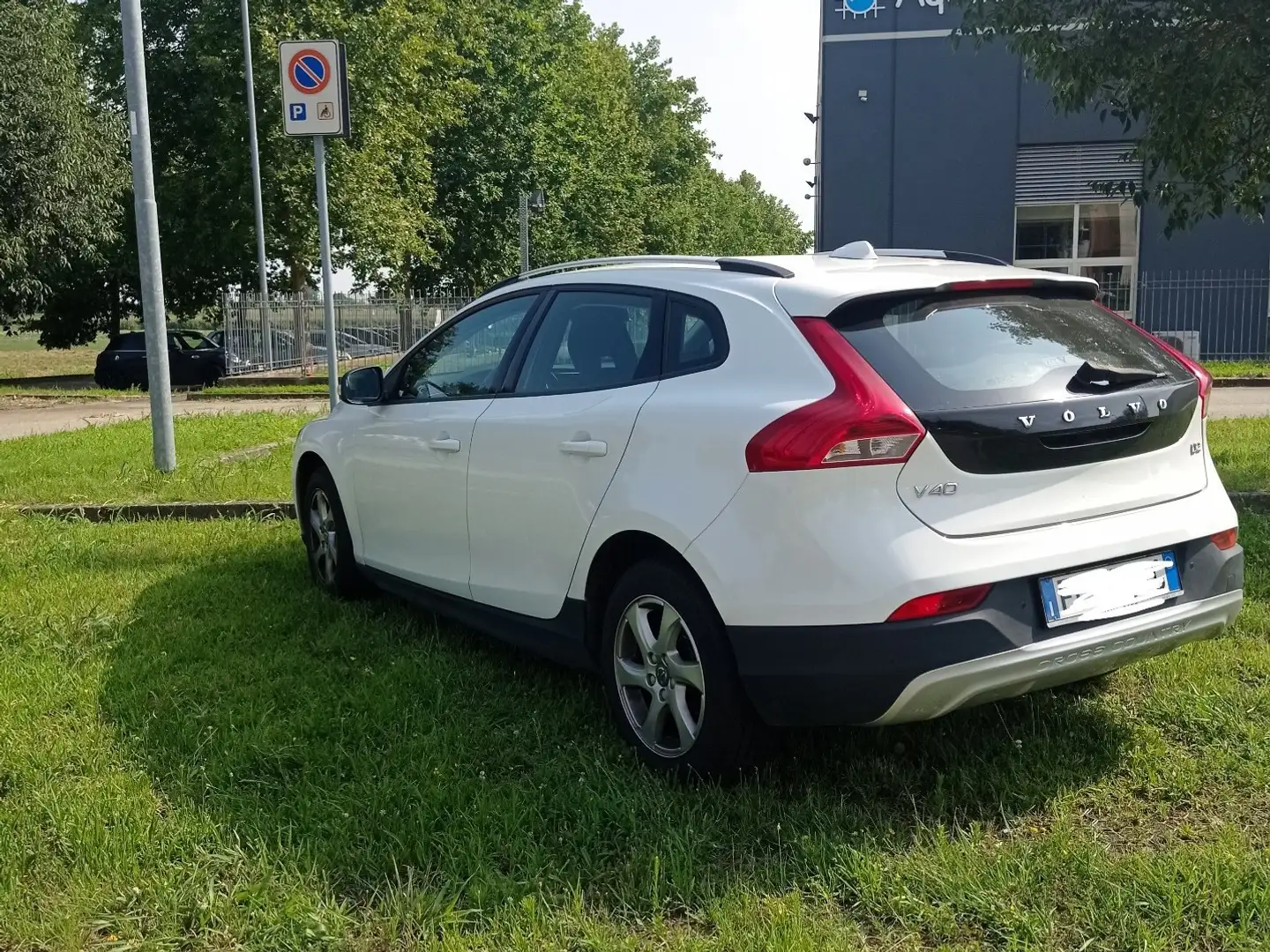 Volvo V40 Cross Country 2.0 d2 Momentum geartronic Wit - 2