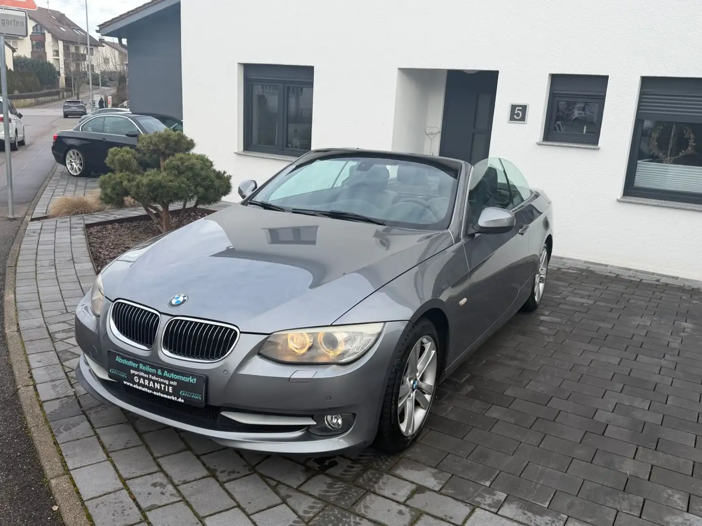 BMW 325 i Cabrio/ Automatik/Navi Gris - 1