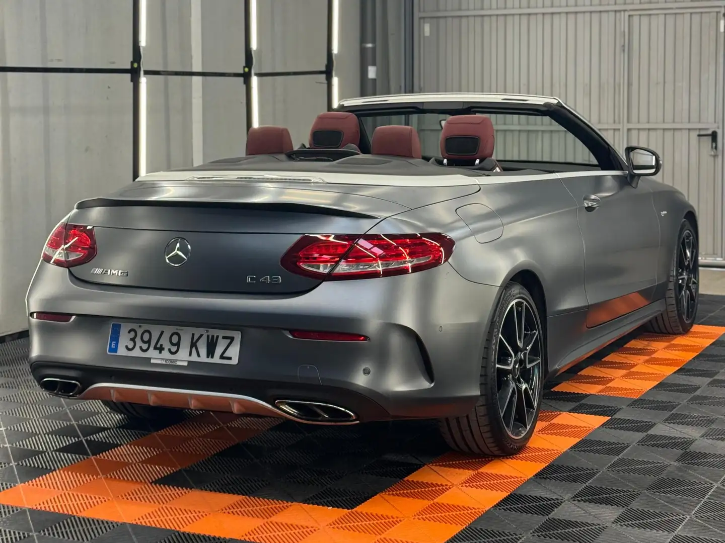 Mercedes-Benz C 43 AMG C Cabrio 43 AMG 4Matic 9G-Tronic AMG Gris - 2