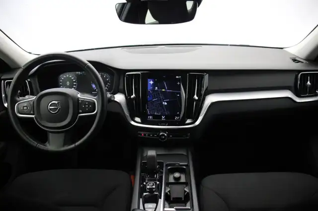 Volvo V60 view 2