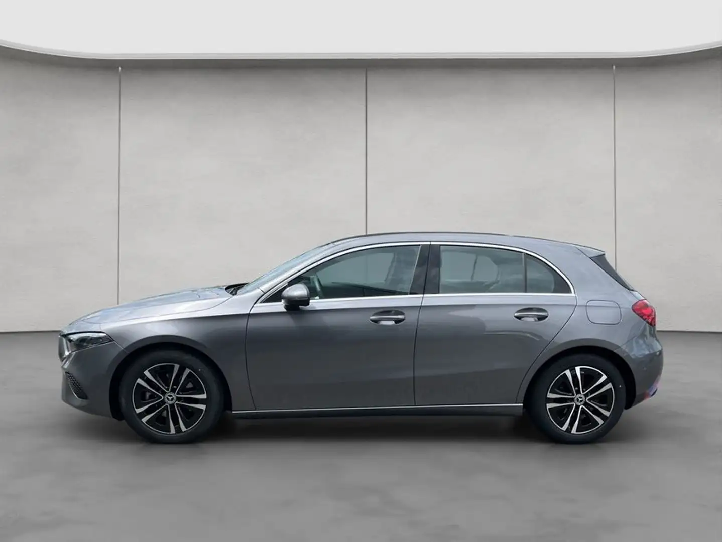 Mercedes-Benz A 180 A-Klasse Grau - 2